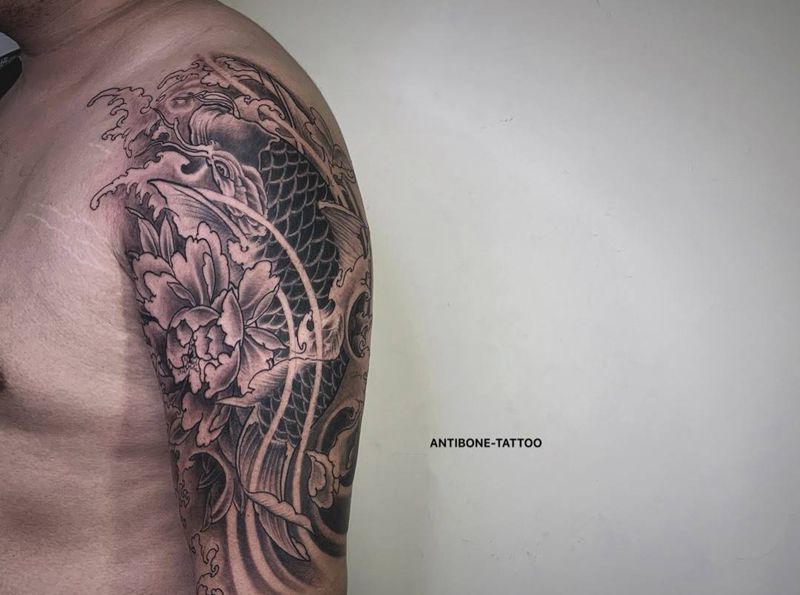 ＃ 年年有鱼＃纹身图片_手臂腿部老传统新传统鱼鲤鱼锦鲤纹身图案