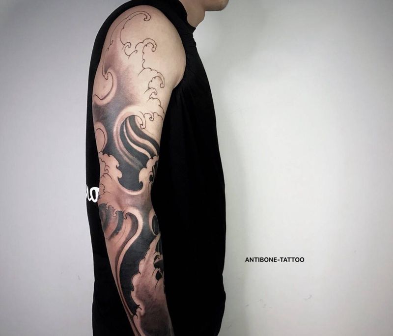 # 浪臂# 未完成纹身图片_手臂老传统新传统浪臂浪花纹身图案