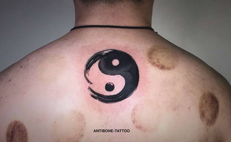 ＃ 水墨太极＃纹身图片_颈部背部水彩水墨纹身图案