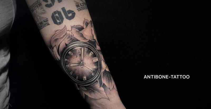 # 永恒# 包小臂。纹身图片_成品手臂写实静物原创植物黑白反骨刺青培训纹身图案