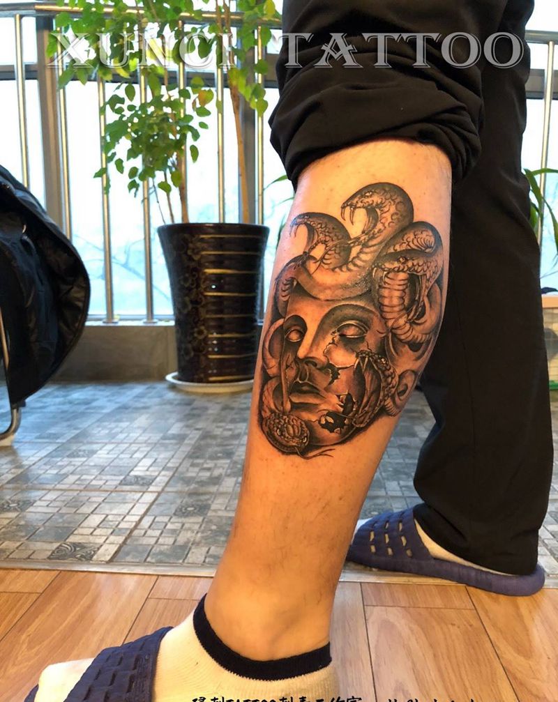 Medusa纹身图片_成品手稿腿部欧美肖像写实人物鬼神宗教动物纹身图案