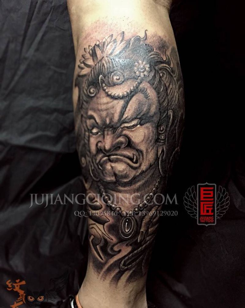 小腿不动明王纹身图片