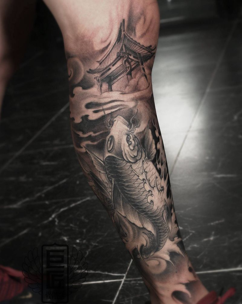 鲤鱼跳龙门纹身图片_腿部手臂新传统纹身图案