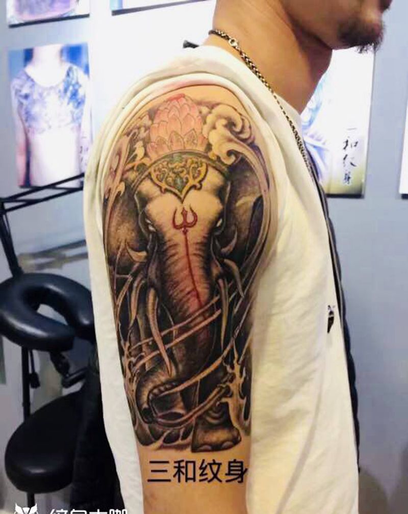 招财象神纹身图片_肩部新传统纹身图案