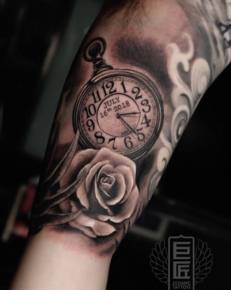 欧美大臂内侧纹身图片_手臂欧美写实纹身图案