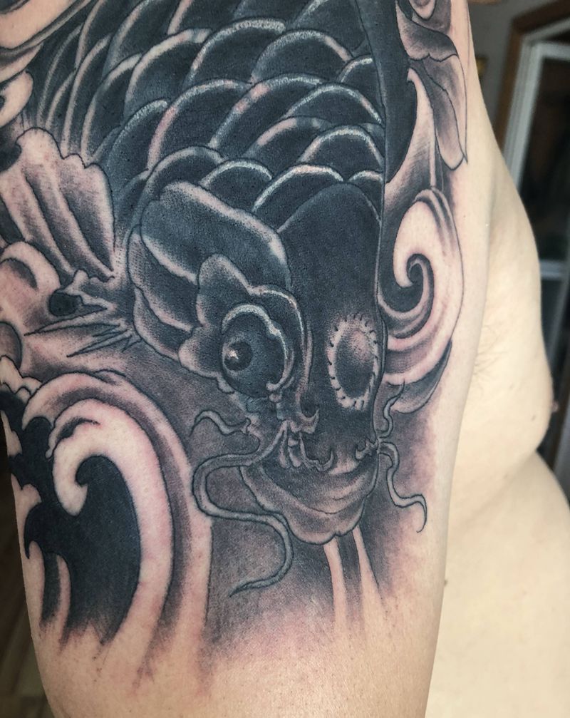 鲤鱼遮盖 旧图腾纹身图片_肩部手臂新传统老传统纹身图案