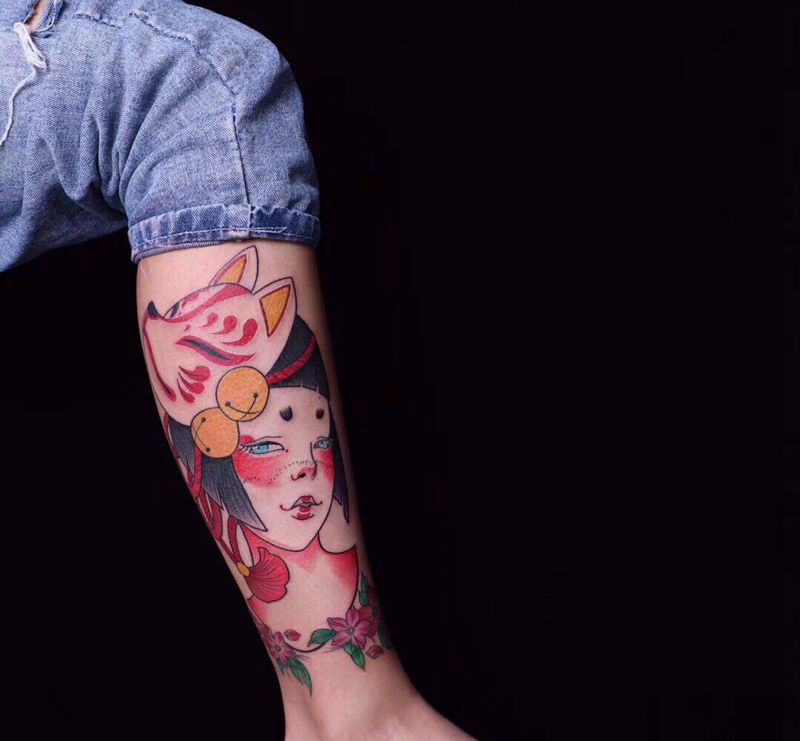 面具纹身图片_腿部New School纹身图案