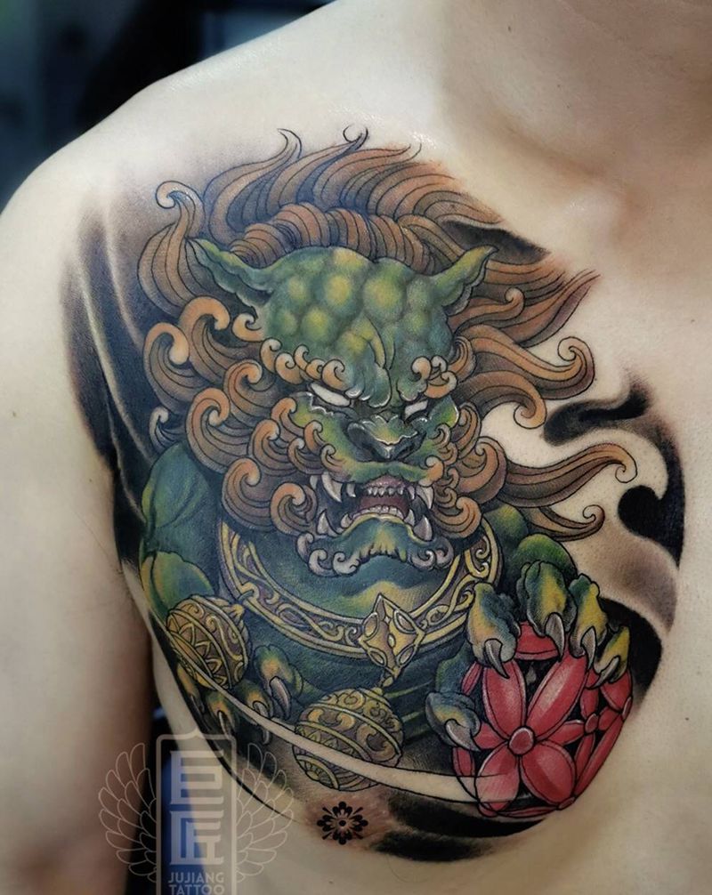彩色唐狮纹身图片_胸部新传统纹身图案