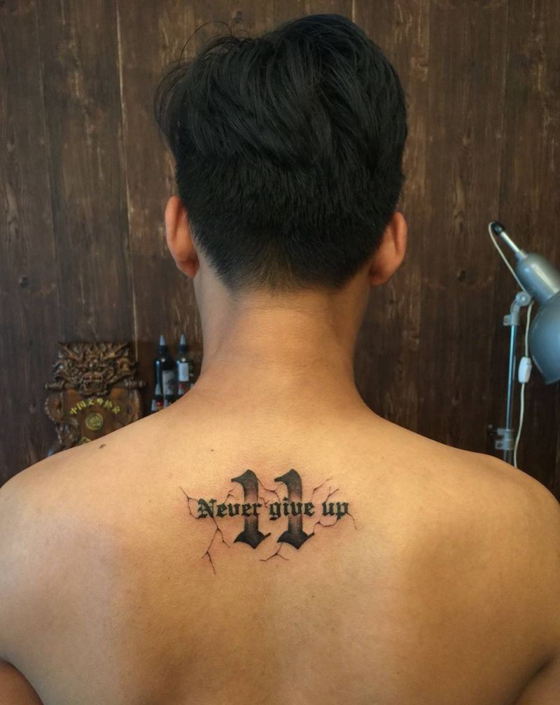 永不放弃纹身图片_成品颈部背部传统字符原创纹身图案