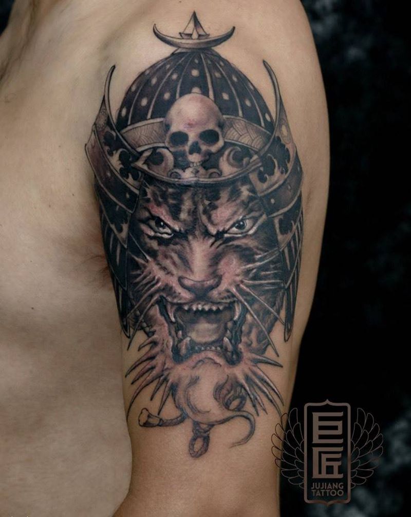 戴帽子的虎头纹身图片