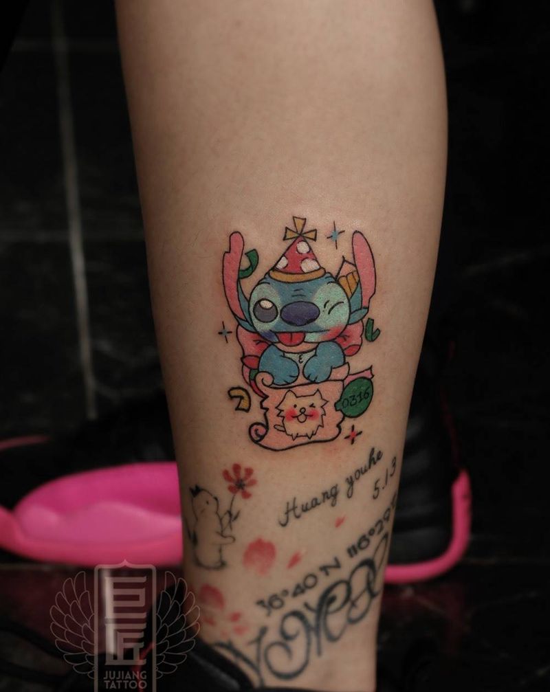 外星狗纹身图片_腿部New School纹身图案