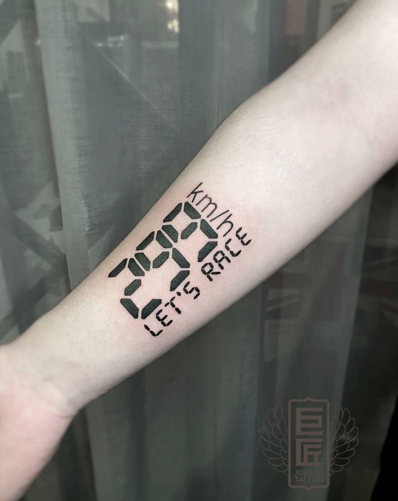 骑士的信仰纹身图片_手臂图腾数字纹身图案