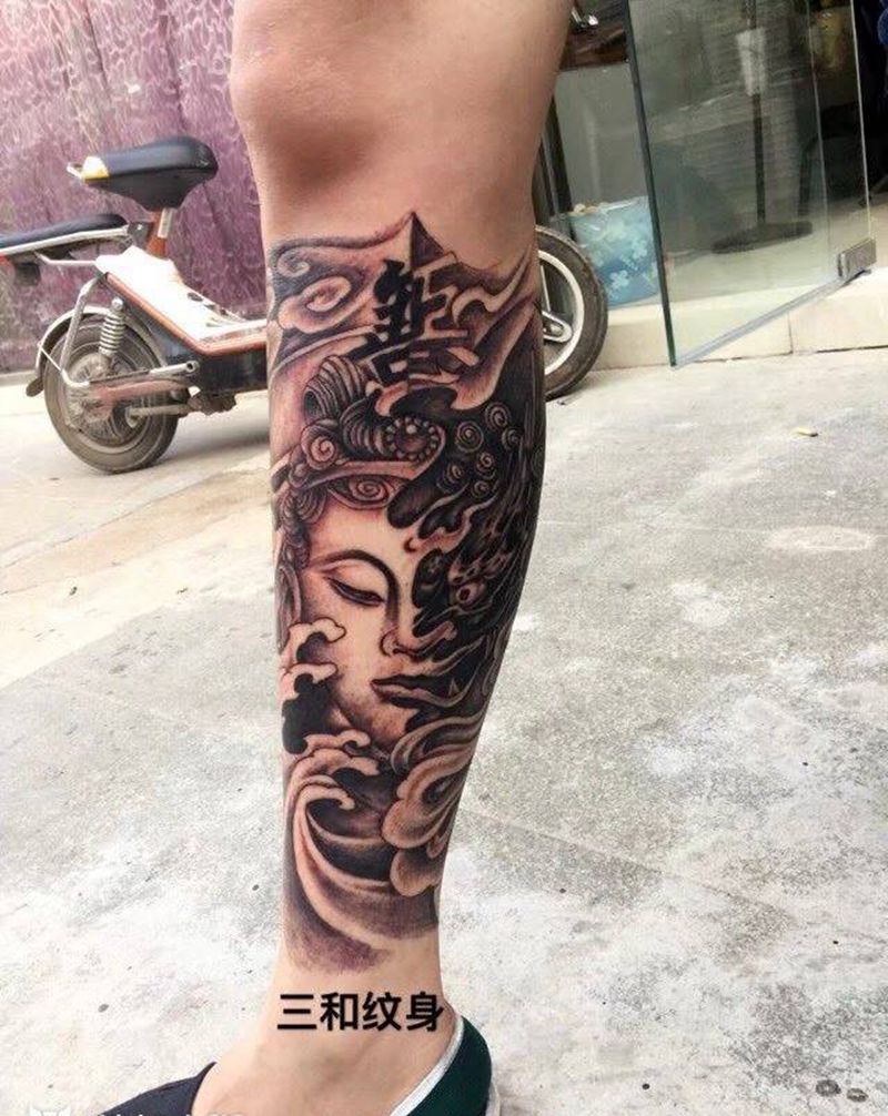 善恶一念间 包小腿纹身图片