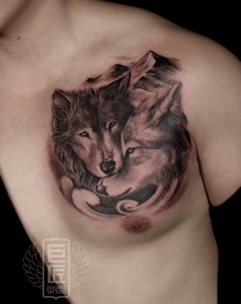 狼头纹身图片_胸部欧美写实纹身图案