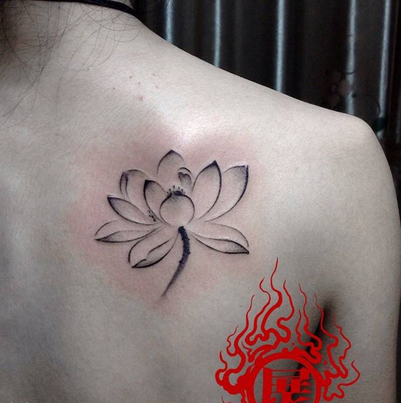 荷花纹身图片