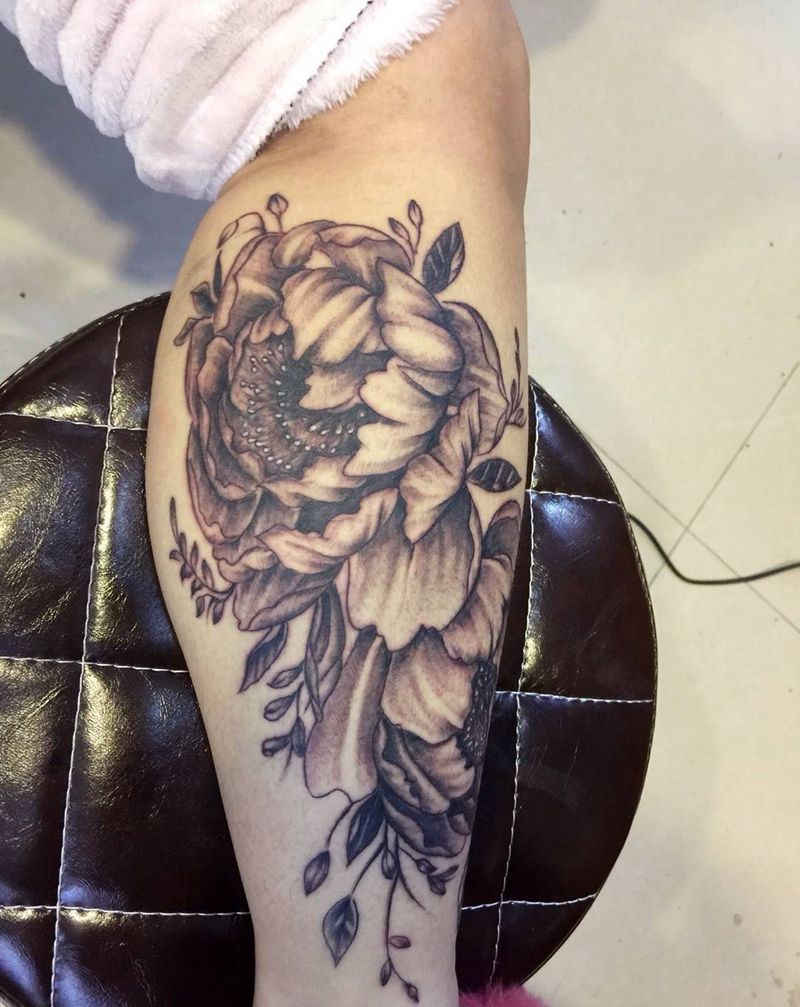 牡丹花完工纹身图片