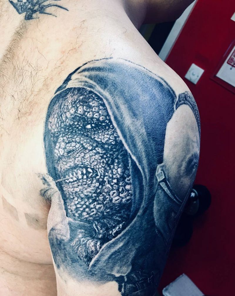 鳄鱼男纹身图片