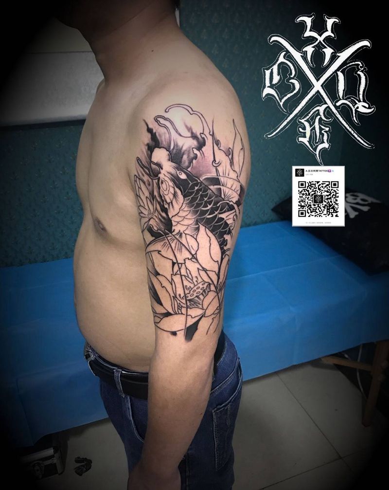 招财鱼未完纹身图片