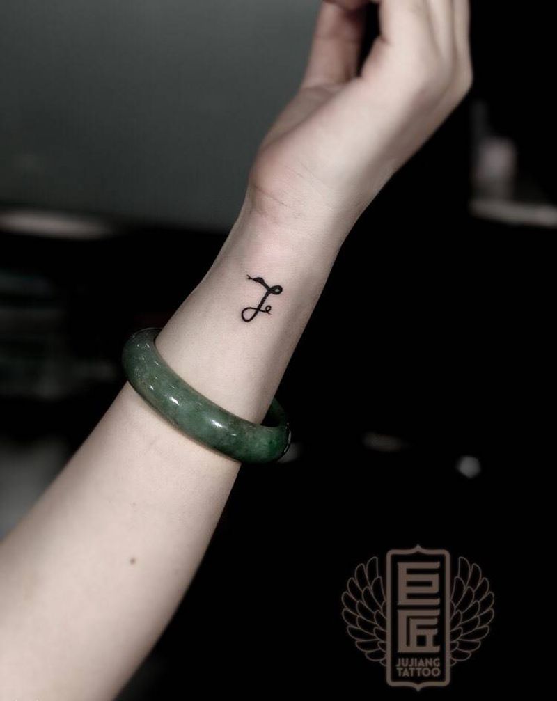 精美小纹身一组纹身图片_成品背部腿部手臂手部脚部清新植物动物字符纹身图案