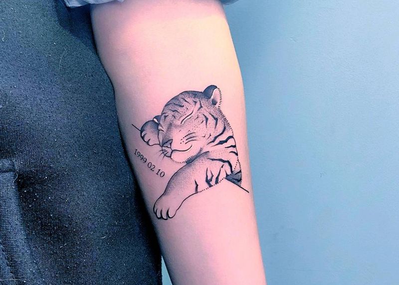 老虎纹身图片_手臂纹身图案