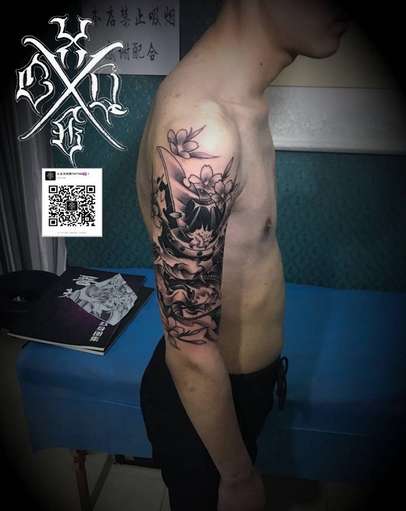 大臂纹身图片
