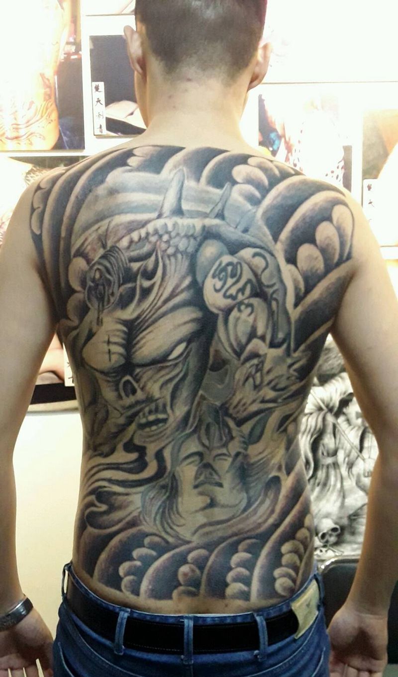 修改，添加纹身图片