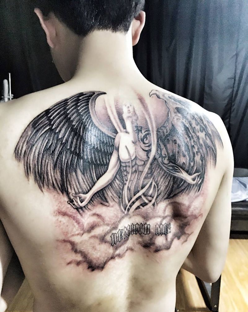 半背恶魔天使纹身图片_成品肩部胸部腰部背部传统欧美原创腹部人物纹身图案