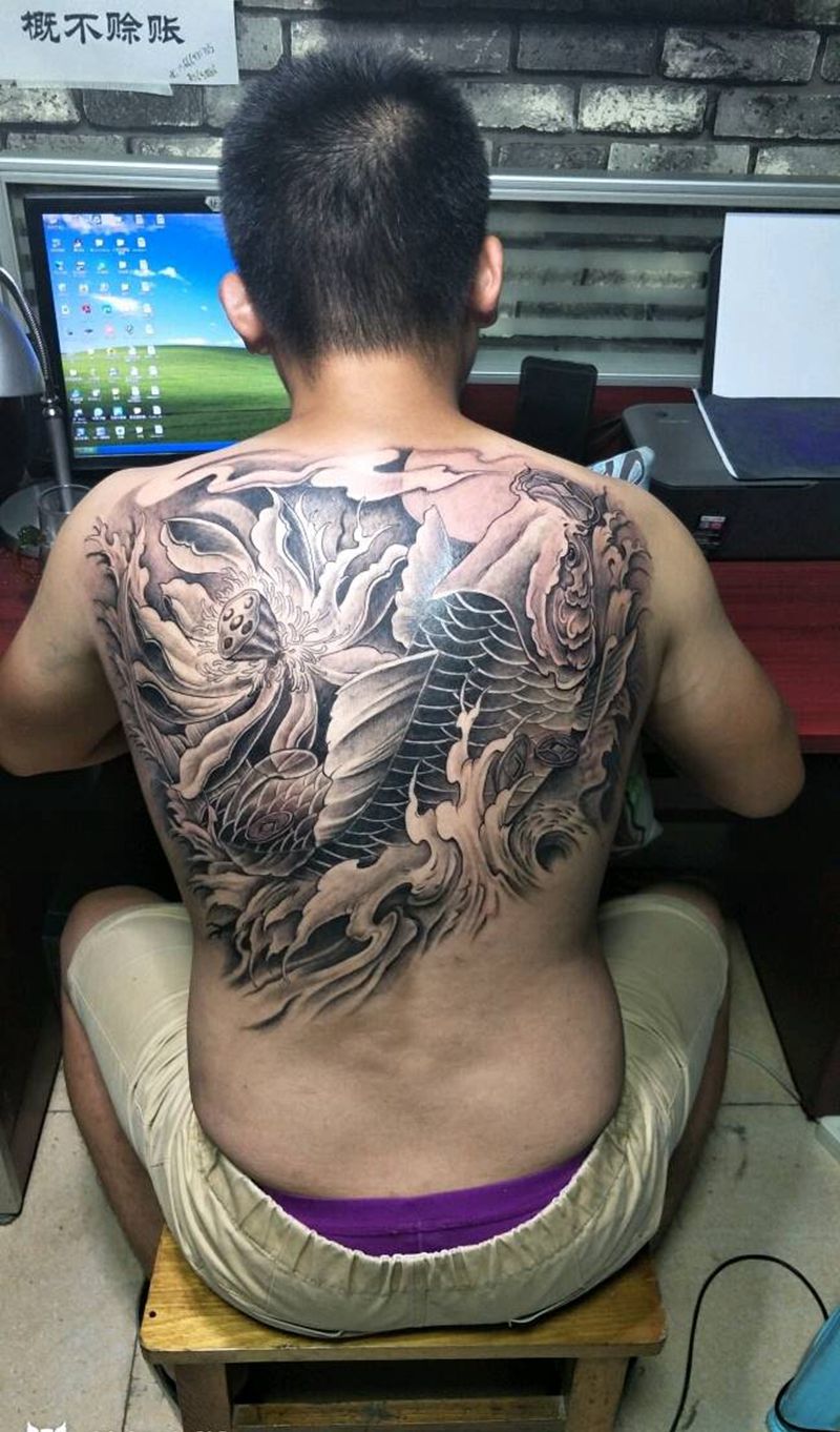 鲤鱼纹身图片
