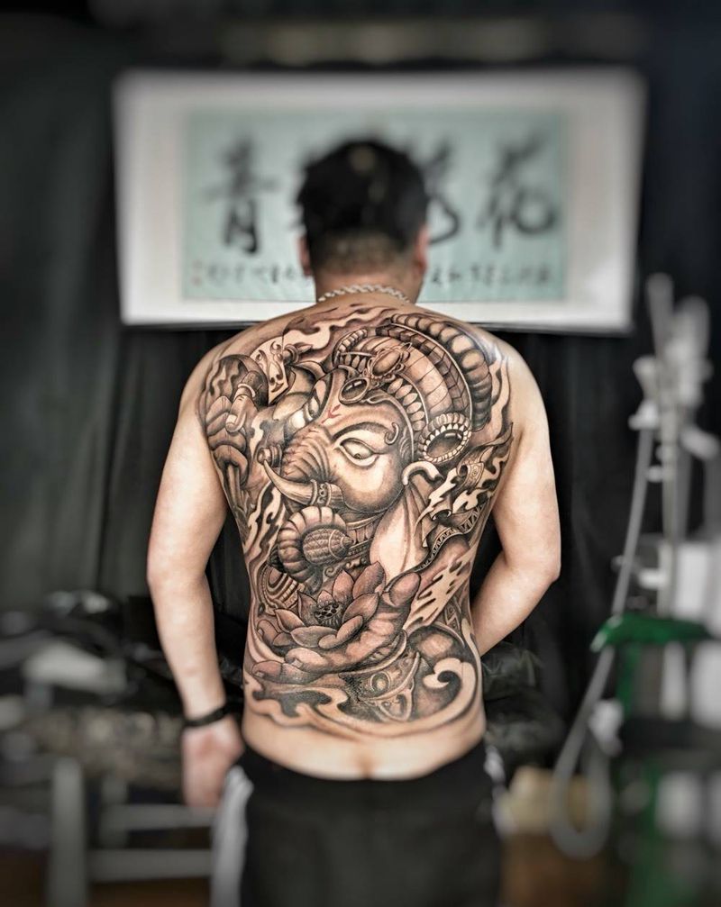 满背象神纹身图片_成品原创传统腿部手臂背部胸部腰部腹部纹身图案