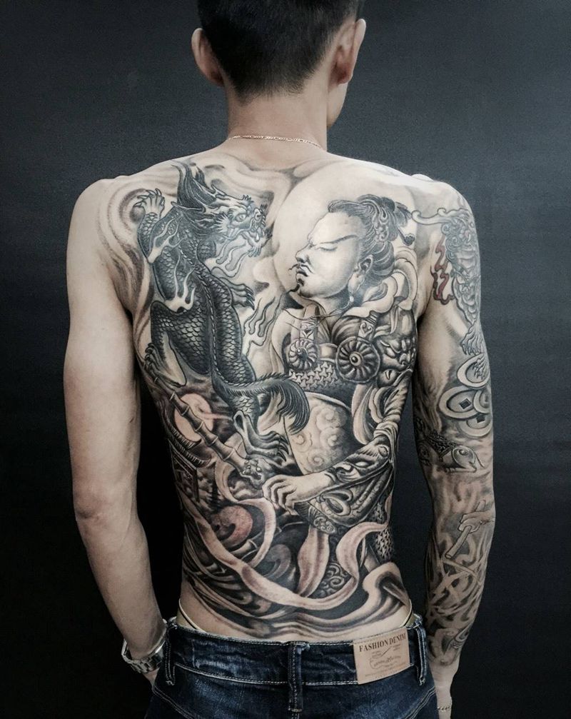 下半部麻药效果纹身图片