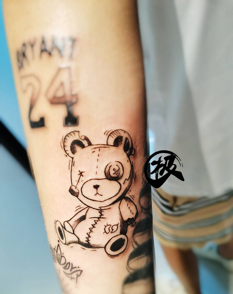 萌熊纹身图片_手部New School纹身图案