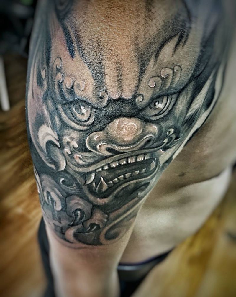 福狮大臂纹身图片_成品原创传统腿部手臂背部胸部腰部腹部手部纹身图案