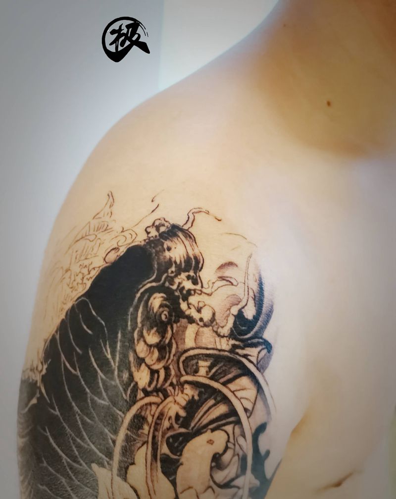 鲤鱼遮盖纹身图片_手臂纹身图案