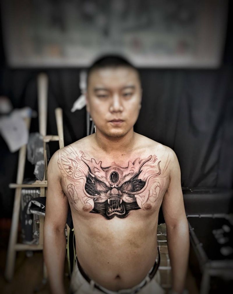 花胸龙纹身图片