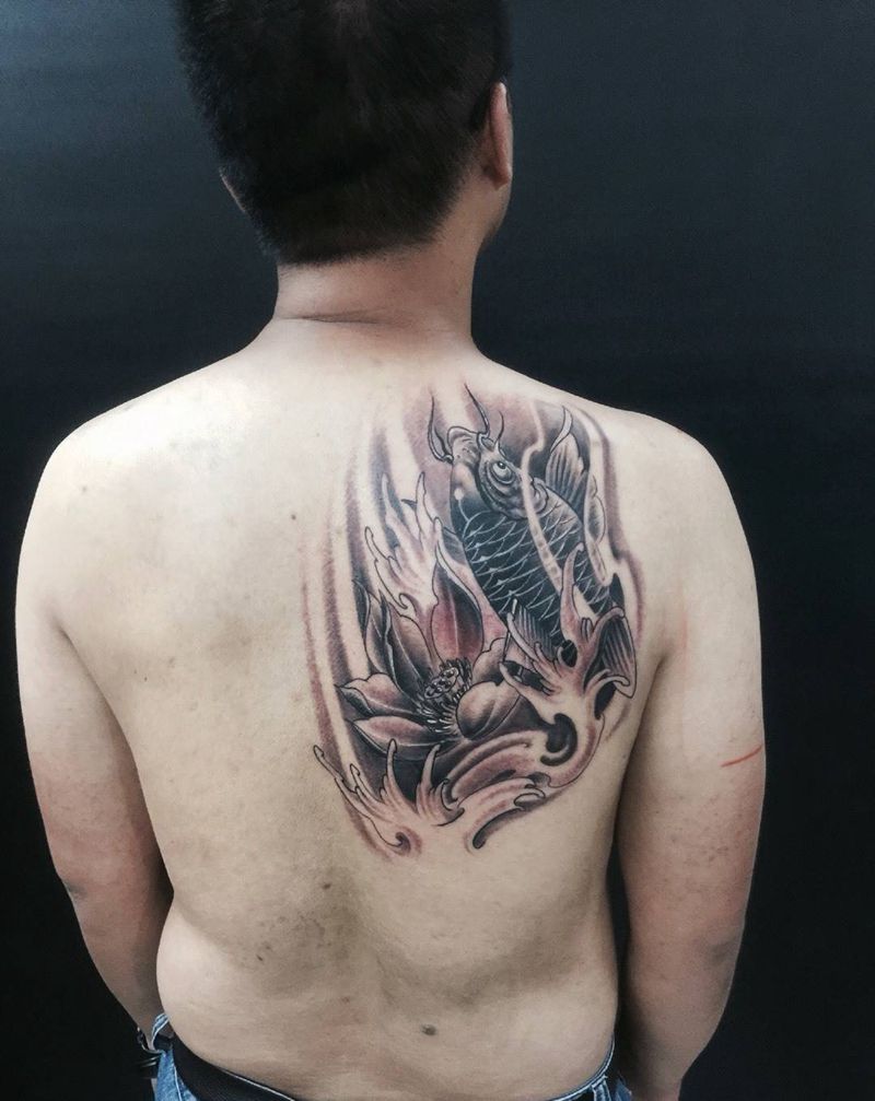 鱼纹身图片_鱼动物传统肩部成品纹身图案