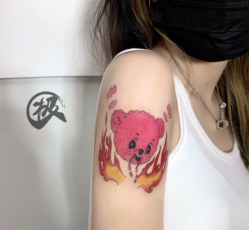 小粉熊纹身图片_手臂New School纹身图案