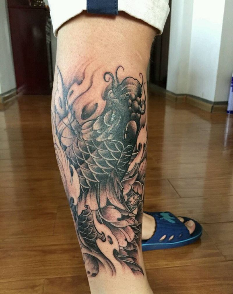 鲤鱼纹身图片_肩部手臂腿部传统动物培训成品纹身图案