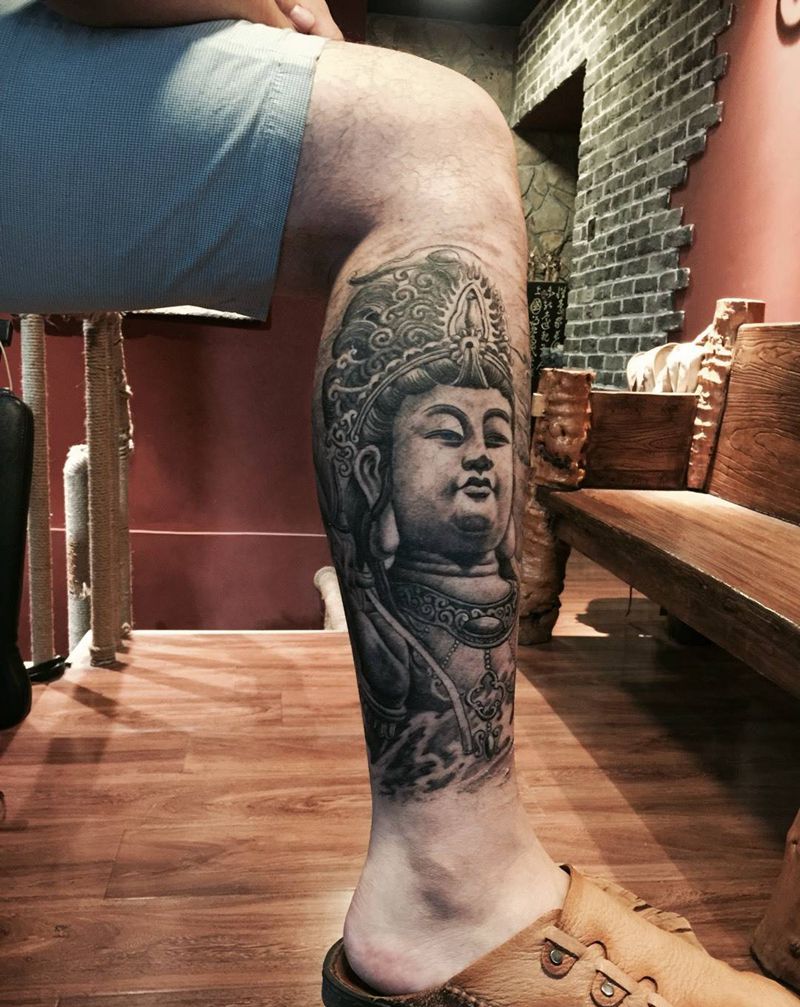 护法大势至包小腿纹身图片_成品腿部传统宗教纹身图案