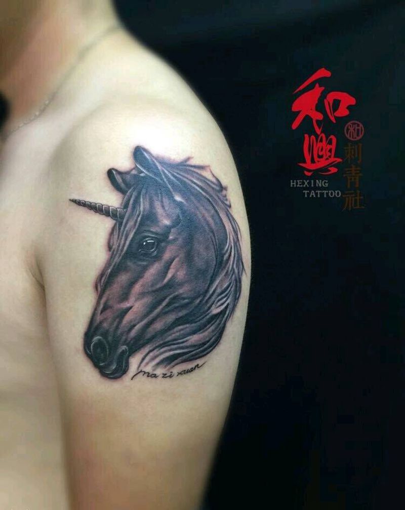独角兽纹身图片_手臂写实动物纹身图案