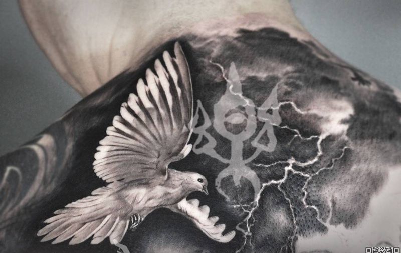 和平鸽纹身图片_成品欧美写实背部人物原创青岛培训乐道刺青动物纹身图案