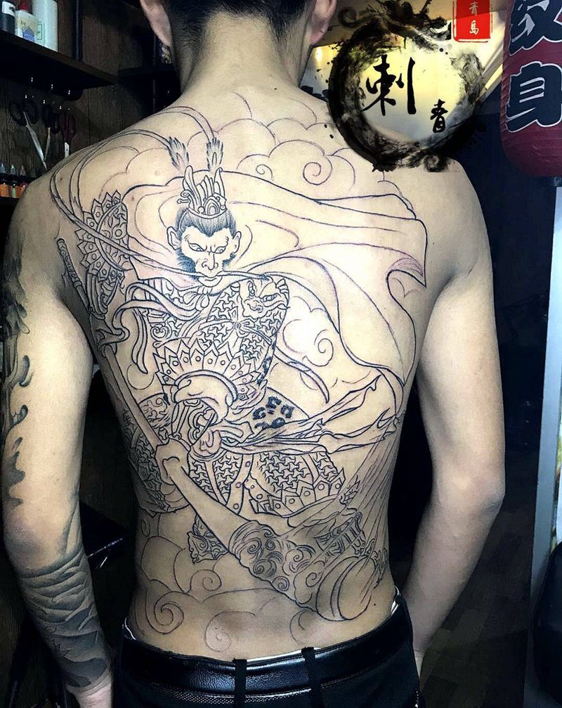 满背猴子纹身图片