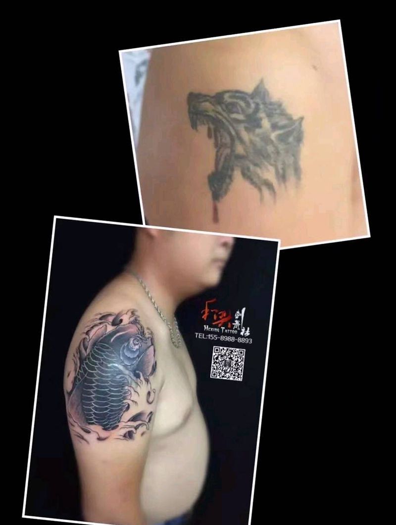 《滴血狼头遮盖》纹身图片_手臂传统动物成品纹身图案
