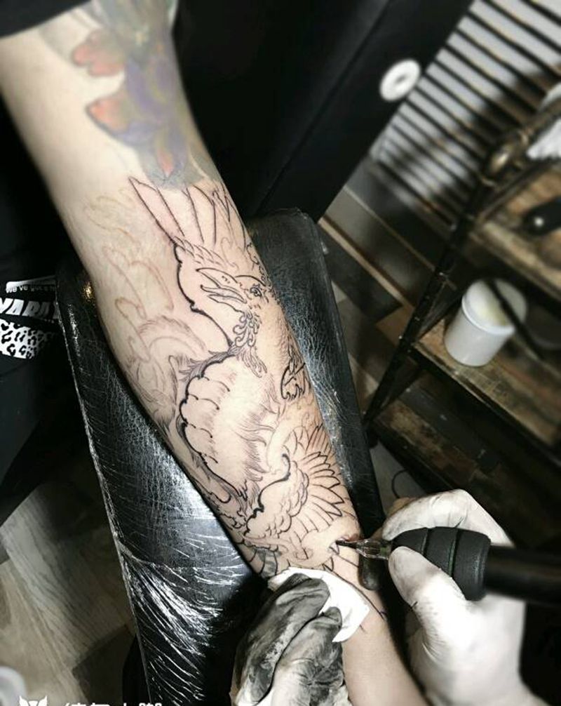 凤凰遮盖字体，疤痕。纹身图片