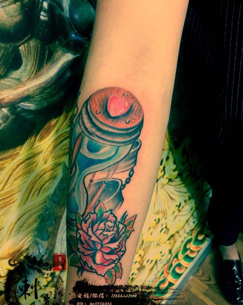 沙漏纹身纹身图片