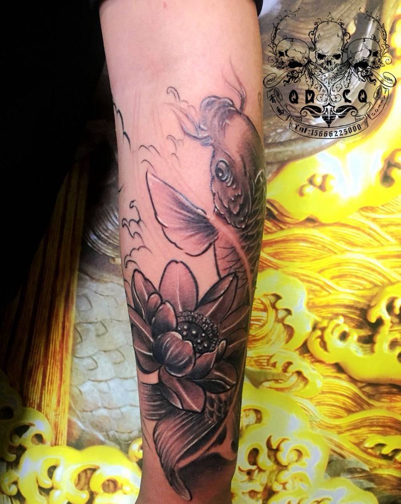 鲤鱼包小臂 下次继续。鱼头是恢复十天后的纹身图片