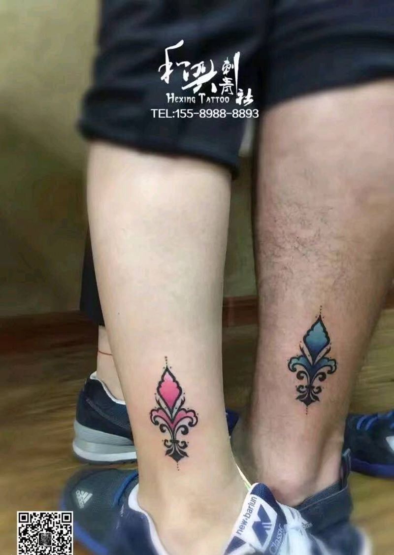 《情侣彩色图腾》纹身图片_腿部清新图腾成品纹身图案