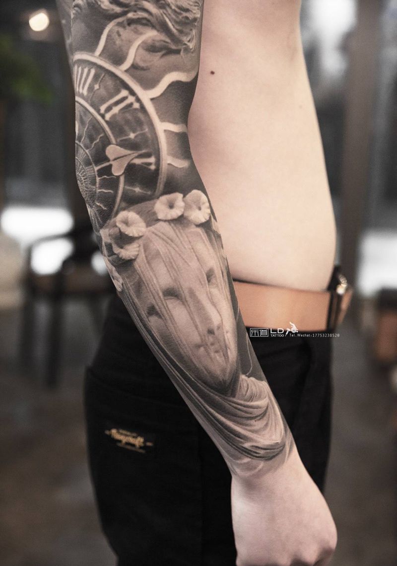 乐道雕塑纹身图片_成品手臂欧美肖像写实人物原创青岛乐道刺青培训纹身图案