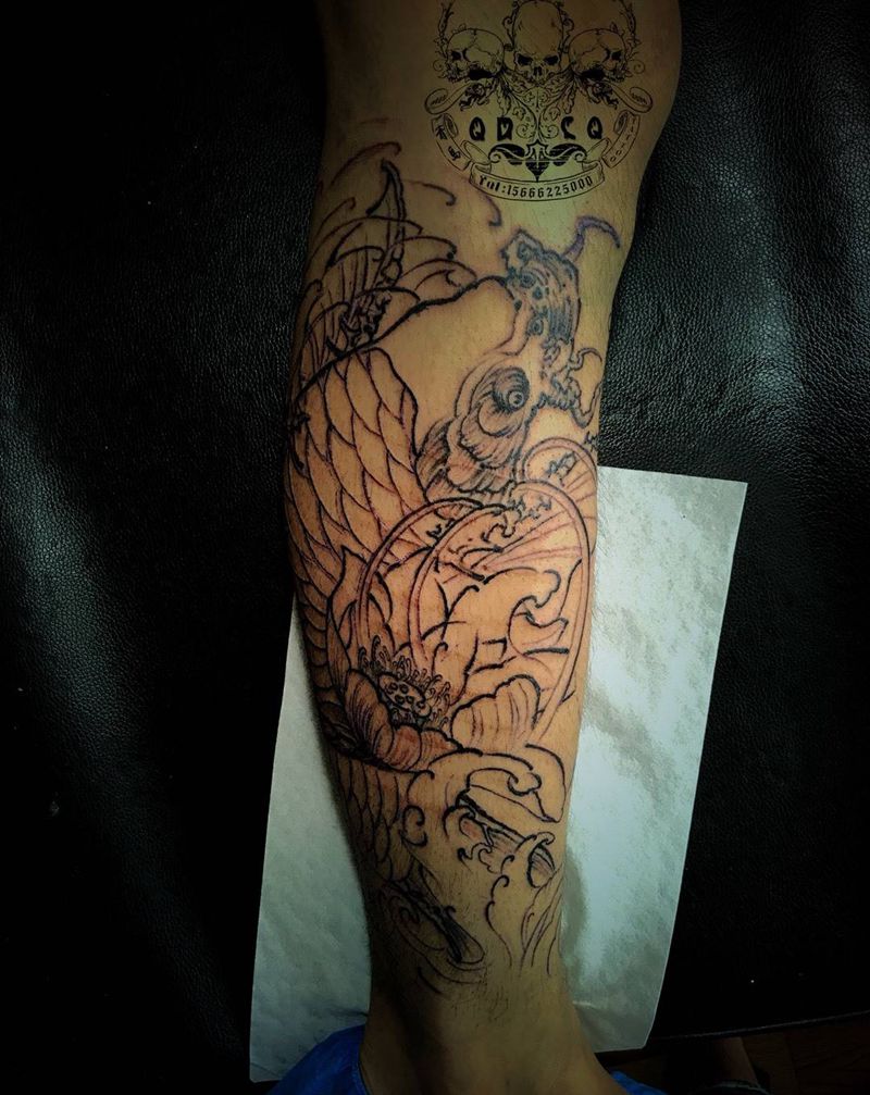 鲤鱼包小腿纹身图片