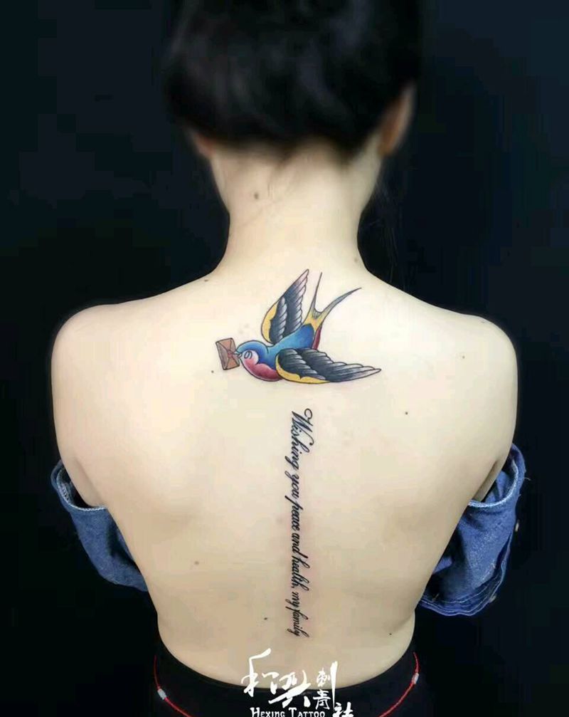 燕子纹身图片_背部清新动物原创成品纹身图案