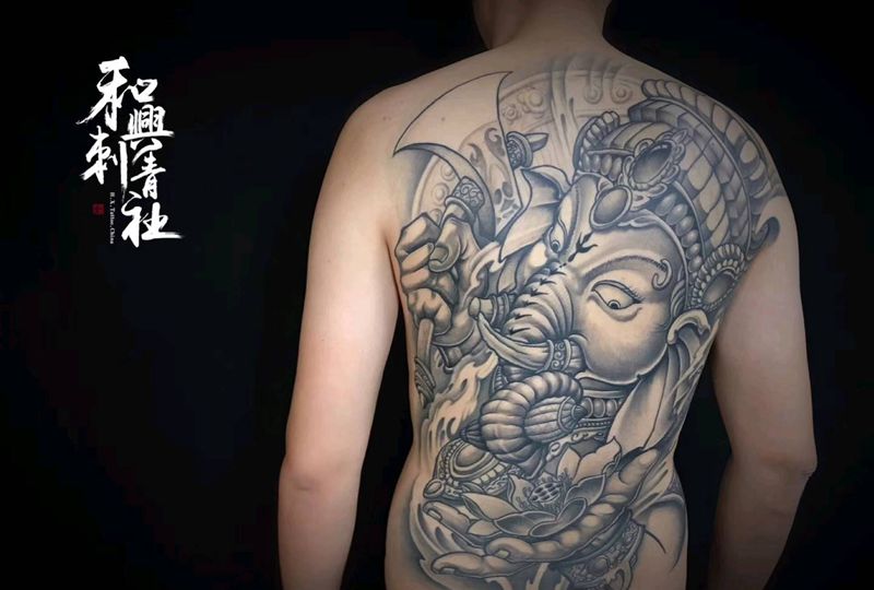 《象神满背》纹身图片_背部传统鬼神成品纹身图案